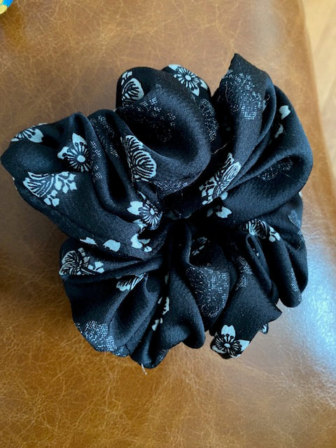 Silk scrunchie