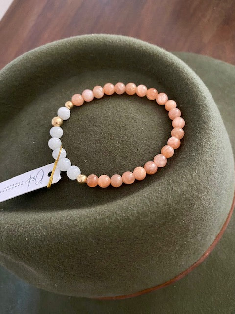 Peach Moonstone Bracelet- stretch