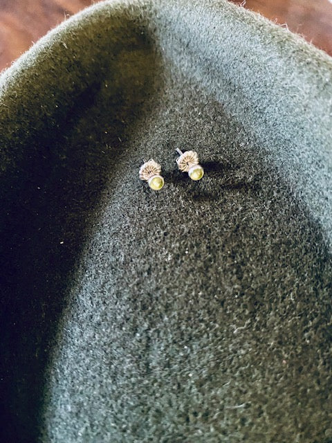 Peridot gemstone earrings in silver .925
