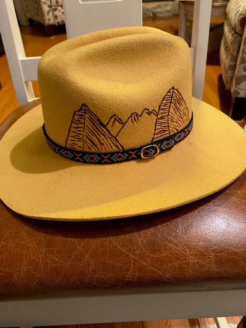 Smithbilt Vintage Felt Hat Mountain Scene in Yellow